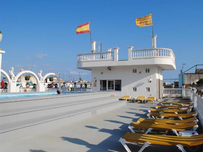 Apartamentos Las Americas - Blanes Beach Exterior photo