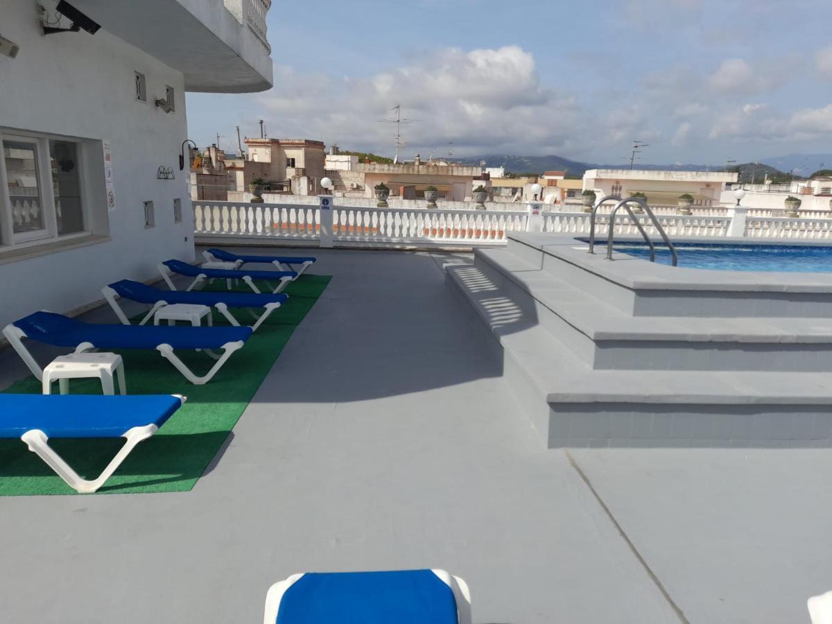 Apartamentos Las Americas - Blanes Beach Exterior photo