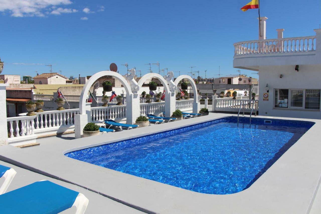 Apartamentos Las Americas - Blanes Beach Exterior photo